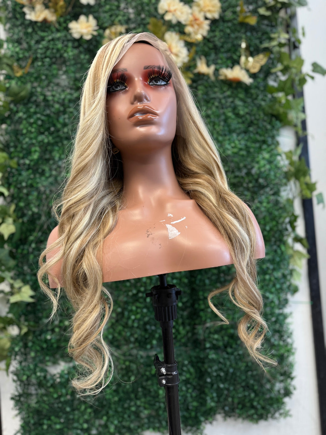 Honey blonde/613 Lace Frontal Wig
