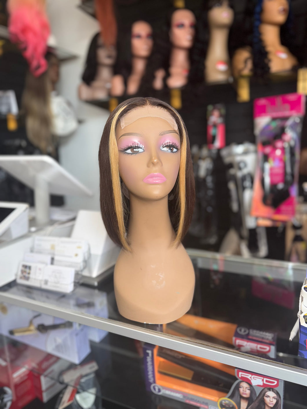 Blonde/27 money piece closure wig